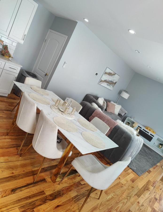 First Floor Of Beautiful House Totally Private Pangsapuri New York